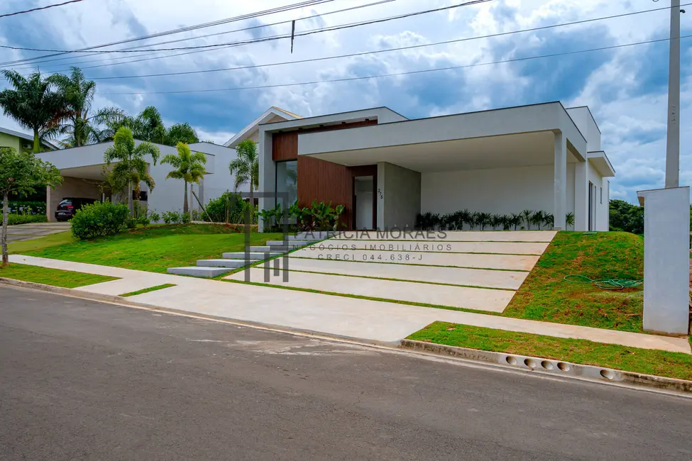 Foto 5 de Casa de Condomínio com 3 quartos à venda, 378m2 em Aracoiaba Da Serra - SP
