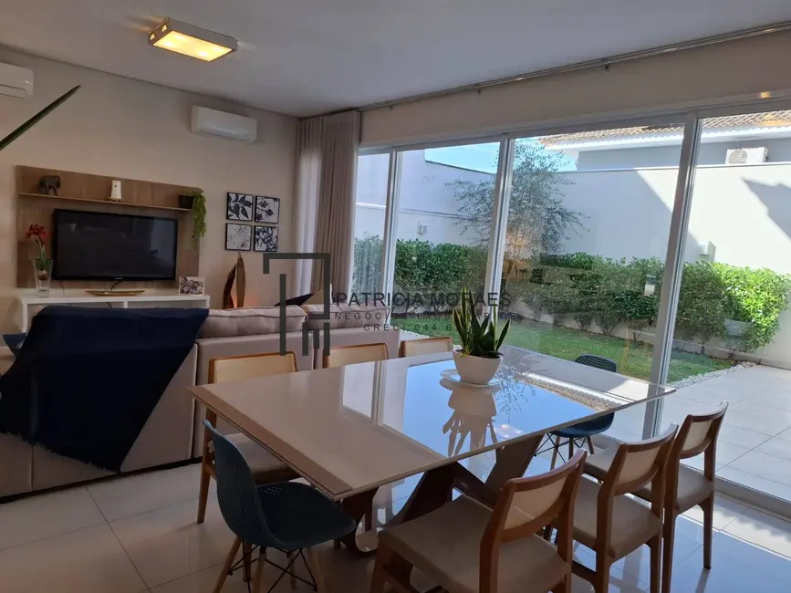 Foto 3 de Casa de Condomínio com 3 quartos à venda, 240m2 em Jardim Karolyne, Votorantim - SP