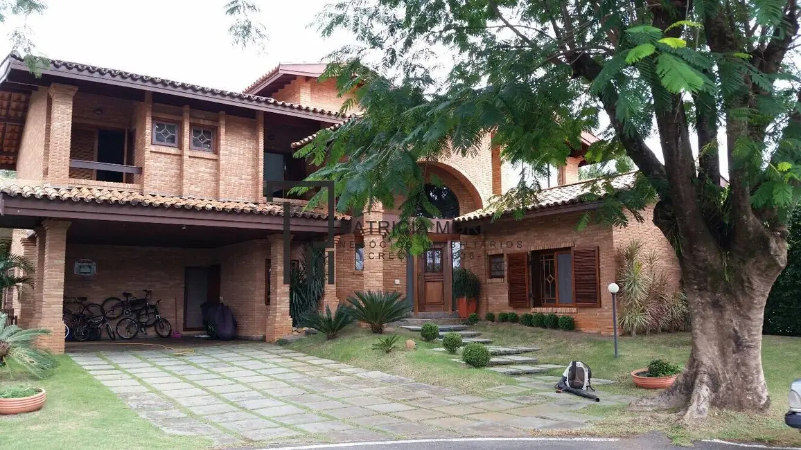 Casa de Condomínio com 3 quartos à venda, 426m2 em Aracoiaba Da Serra - SP - imagem 3 Foto 3 de Casa de Condomínio com 3 quartos à venda, 426m2 em Aracoiaba Da Serra - SP