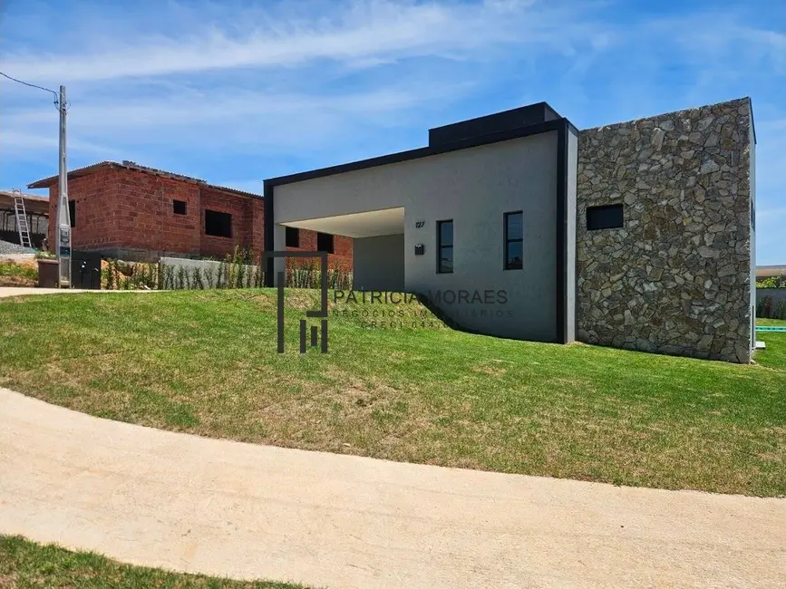 Foto 1 de Casa com 3 quartos à venda, 260m2 em Aracoiaba Da Serra - SP