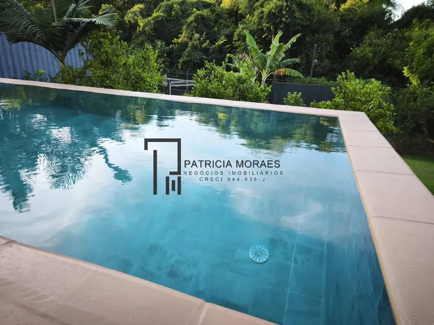 Casa com 3 quartos à venda, 426m2 em Aracoiaba Da Serra - SP - imagem 6 Foto 6 de Casa com 3 quartos à venda, 426m2 em Aracoiaba Da Serra - SP