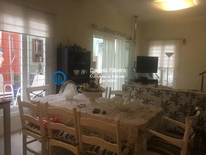 Casa com 4 quartos à venda, 300m2 em Gonzaga, Santos - SP - imagem 7 Foto 7 de Casa com 4 quartos à venda, 300m2 em Gonzaga, Santos - SP