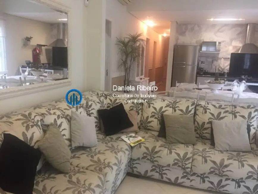 Casa com 4 quartos à venda, 300m2 em Gonzaga, Santos - SP - imagem 8 Foto 8 de Casa com 4 quartos à venda, 300m2 em Gonzaga, Santos - SP