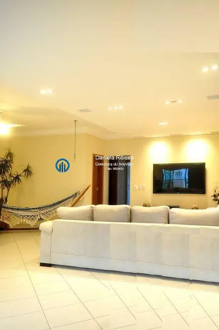 Casa com 5 quartos à venda, 330m2 em Embaré, Santos - SP - imagem 5 Foto 5 de Casa com 5 quartos à venda, 330m2 em Embaré, Santos - SP