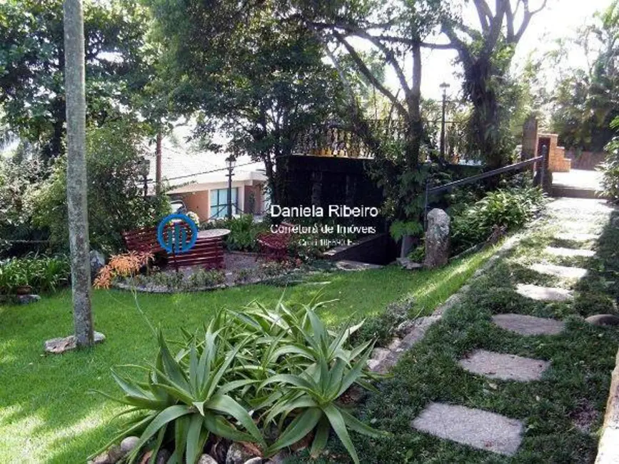 Casa com 6 quartos à venda, 400m2 em Marapé, Santos - SP - imagem 3 Foto 3 de Casa com 6 quartos à venda, 400m2 em Marapé, Santos - SP