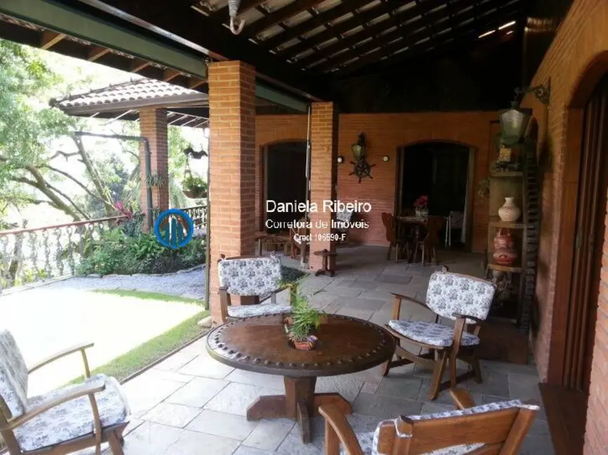 Casa com 6 quartos à venda, 400m2 em Marapé, Santos - SP - imagem 4 Foto 4 de Casa com 6 quartos à venda, 400m2 em Marapé, Santos - SP