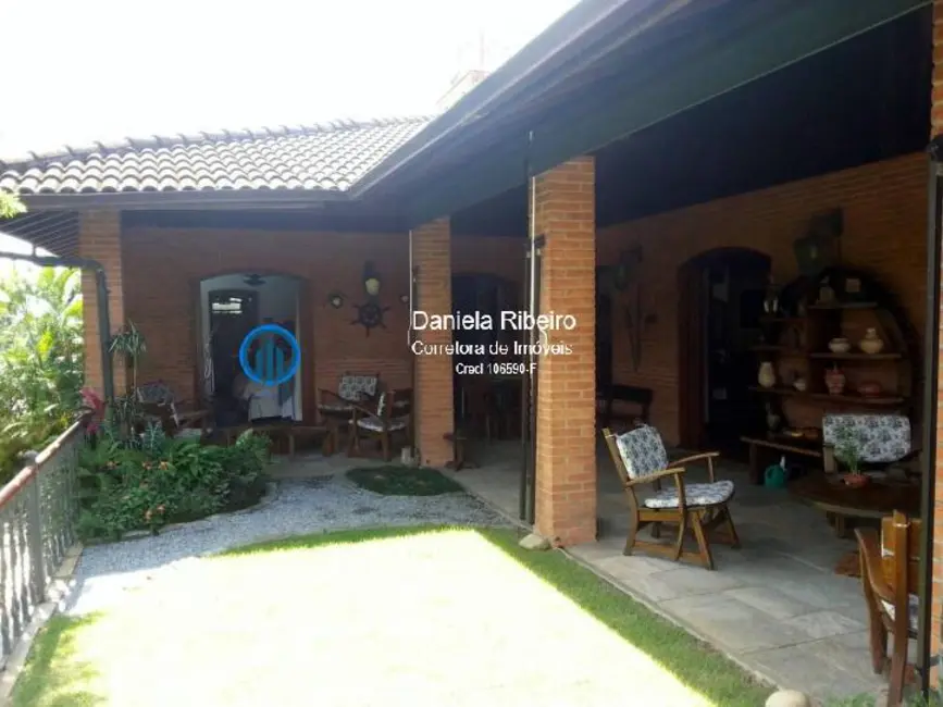 Casa com 6 quartos à venda, 400m2 em Marapé, Santos - SP - imagem 6 Foto 6 de Casa com 6 quartos à venda, 400m2 em Marapé, Santos - SP