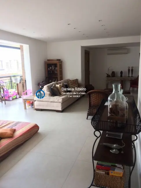 Foto 8 de Apartamento com 3 quartos à venda, 130m2 em Gonzaga, Santos - SP