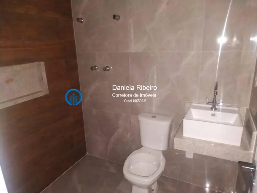 Casa com 3 quartos à venda, 270m2 em Embaré, Santos - SP - imagem 9 Foto 9 de Casa com 3 quartos à venda, 270m2 em Embaré, Santos - SP