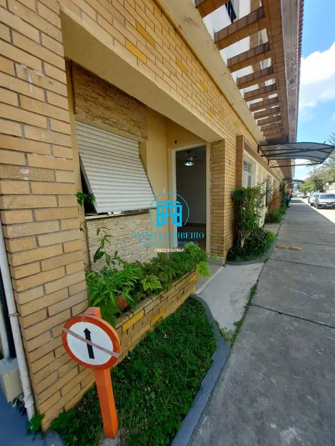 Casa com 2 quartos à venda, 126m2 em Vila Mathias, Santos - SP - imagem 3 Foto 3 de Casa com 2 quartos à venda, 126m2 em Vila Mathias, Santos - SP