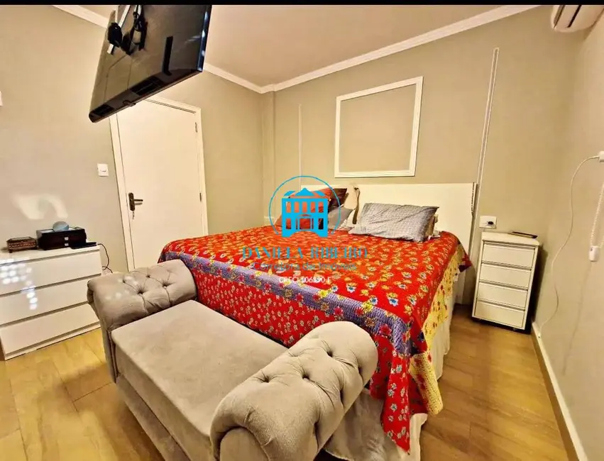 Foto 6 de Apartamento com 3 quartos à venda, 187m2 em Gonzaga, Santos - SP