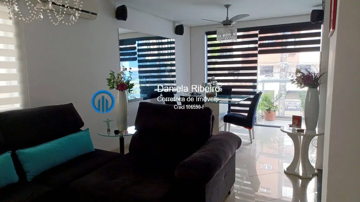 Foto 2 de Casa com 3 quartos à venda, 170m2 em Embaré, Santos - SP
