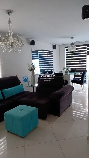 Casa com 3 quartos à venda, 170m2 em Embaré, Santos - SP - imagem 6 Foto 6 de Casa com 3 quartos à venda, 170m2 em Embaré, Santos - SP