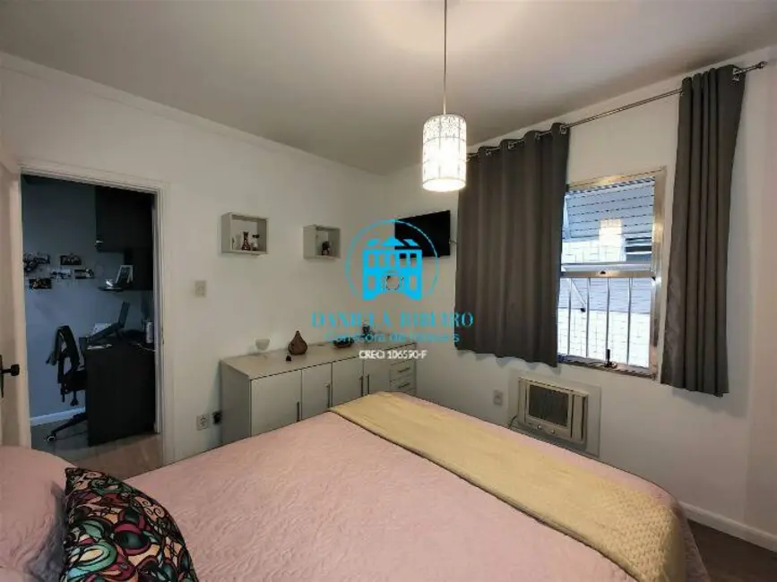 Foto 8 de Apartamento com 2 quartos à venda, 73m2 em Embaré, Santos - SP