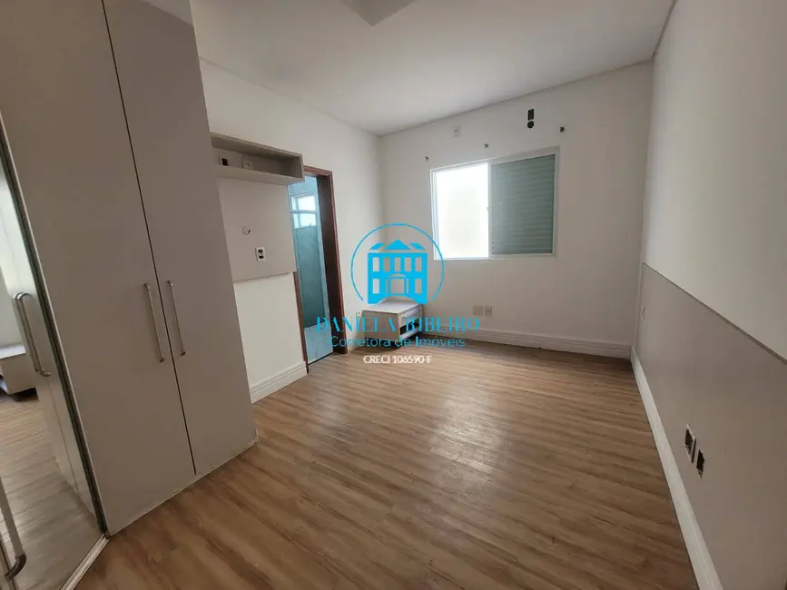 Casa com 3 quartos à venda, 220m2 em Estuário, Santos - SP - imagem 7 Foto 7 de Casa com 3 quartos à venda, 220m2 em Estuário, Santos - SP