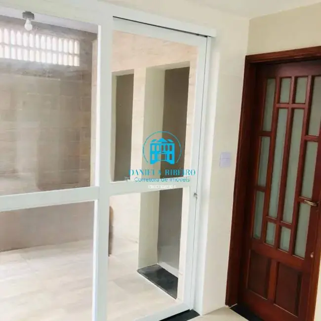 Foto 7 de Casa com 3 quartos à venda, 110m2 em Encruzilhada, Santos - SP