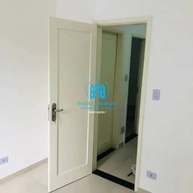 Foto 9 de Casa com 3 quartos à venda, 110m2 em Encruzilhada, Santos - SP