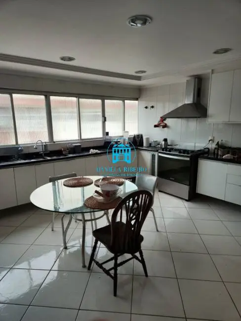 Apartamento com 5 quartos à venda e para alugar, 400m2 em Embaré, Santos - SP - imagem 8 Foto 8 de Apartamento com 5 quartos à venda e para alugar, 400m2 em Embaré, Santos - SP