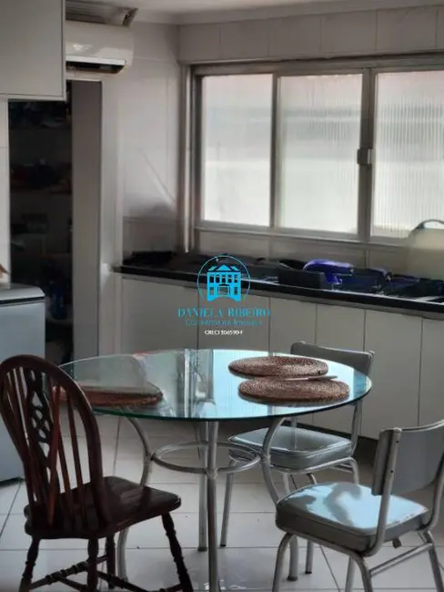 Apartamento com 5 quartos à venda e para alugar, 400m2 em Embaré, Santos - SP - imagem 9 Foto 9 de Apartamento com 5 quartos à venda e para alugar, 400m2 em Embaré, Santos - SP