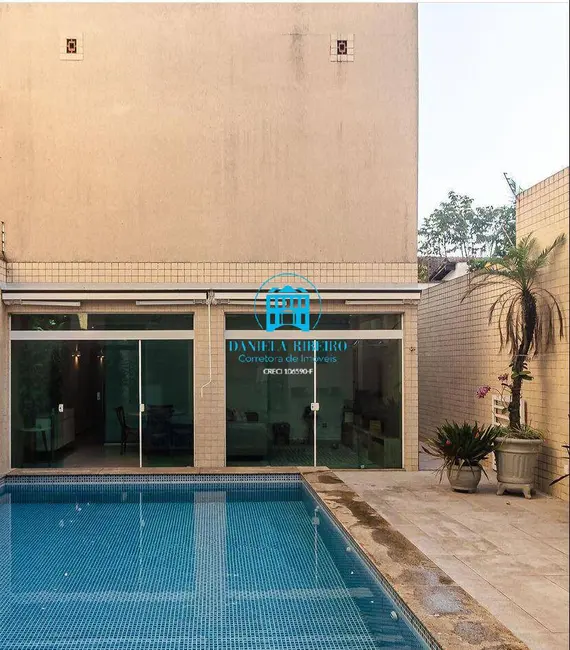 Foto 3 de Casa com 3 quartos à venda, 223m2 em Embaré, Santos - SP