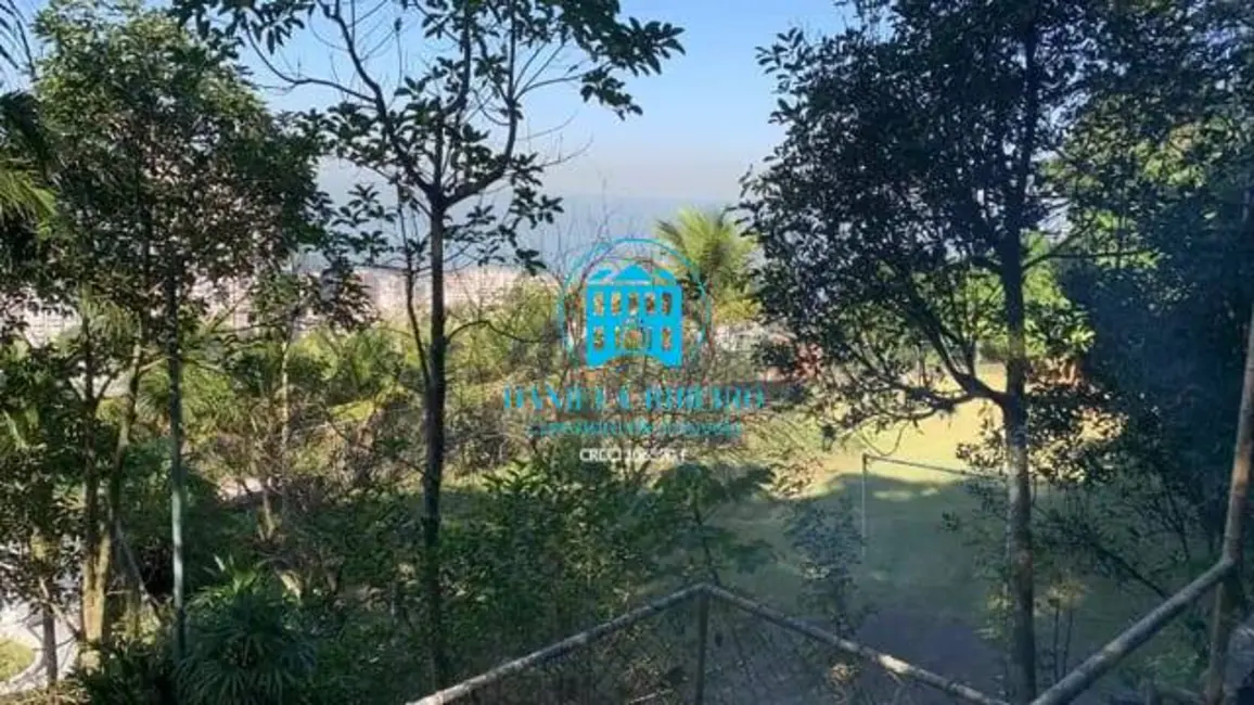 Foto 1 de Terreno / Lote à venda, 1450m2 em Marapé, Santos - SP