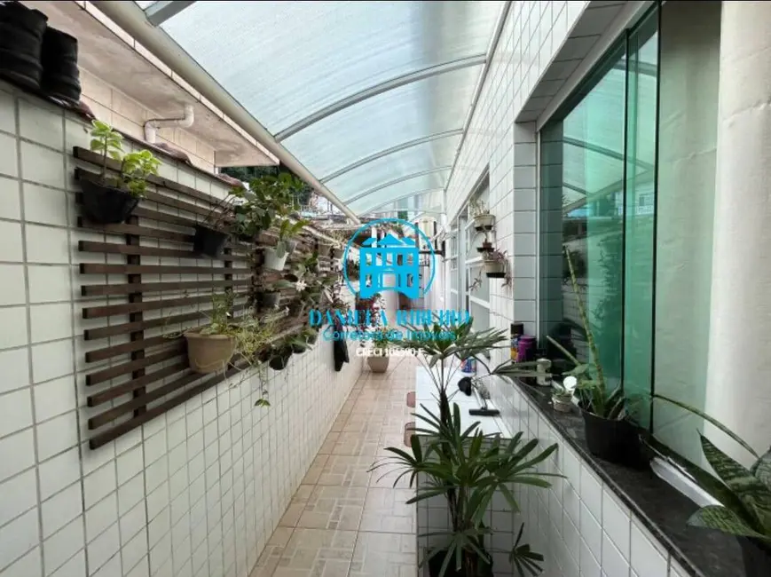 Foto 2 de Casa com 3 quartos à venda, 67m2 em Vila Belmiro, Santos - SP