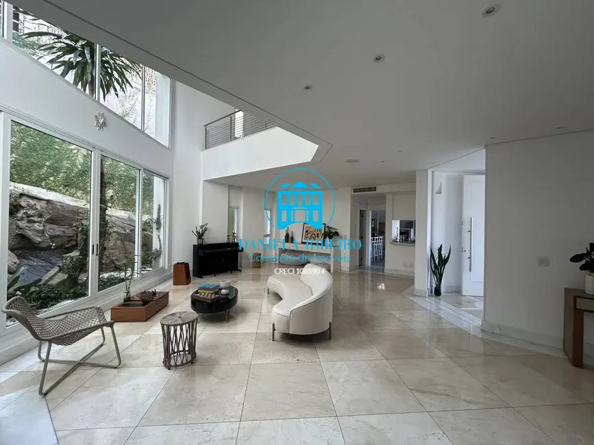 Casa com 4 quartos à venda, 869m2 em Marapé, Santos - SP - imagem 5 Foto 5 de Casa com 4 quartos à venda, 869m2 em Marapé, Santos - SP