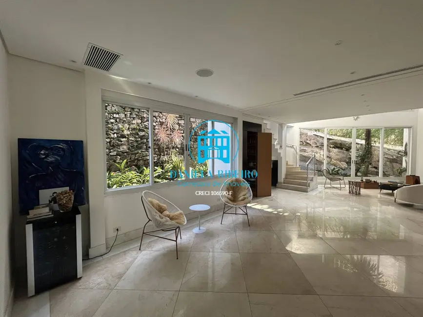 Casa com 4 quartos à venda, 869m2 em Marapé, Santos - SP - imagem 8 Foto 8 de Casa com 4 quartos à venda, 869m2 em Marapé, Santos - SP