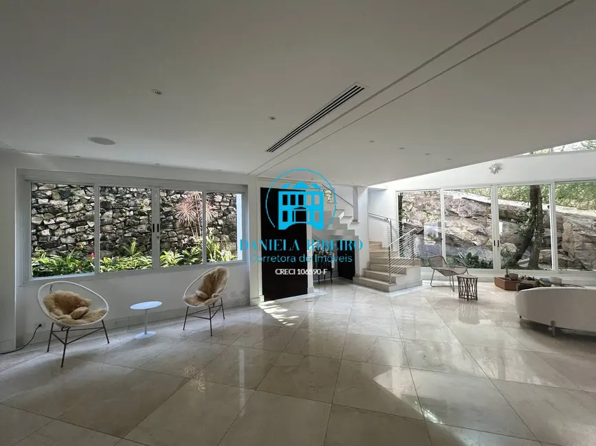 Casa com 4 quartos à venda, 869m2 em Marapé, Santos - SP - imagem 6 Foto 6 de Casa com 4 quartos à venda, 869m2 em Marapé, Santos - SP