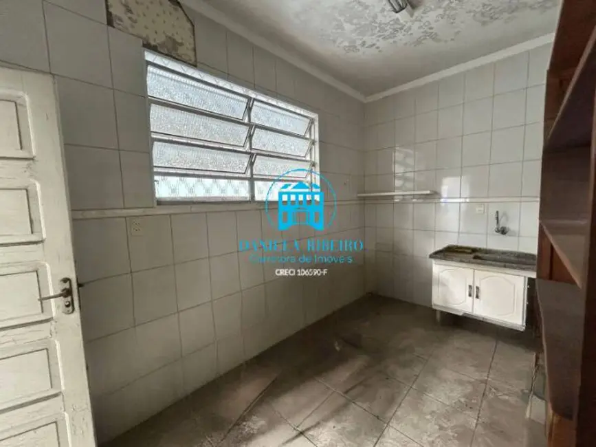 Casa com 3 quartos à venda, 90m2 em Vila Mathias, Santos - SP - imagem 8 Foto 8 de Casa com 3 quartos à venda, 90m2 em Vila Mathias, Santos - SP