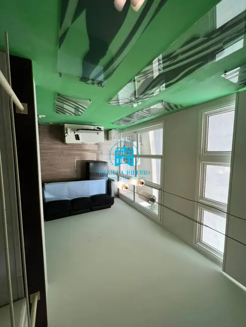 Foto 2 de Apartamento com 1 quarto à venda, 74m2 em Gonzaga, Santos - SP