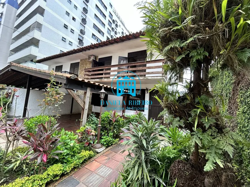 Foto 1 de Casa com 4 quartos à venda, 255m2 em Ponta da Praia, Santos - SP