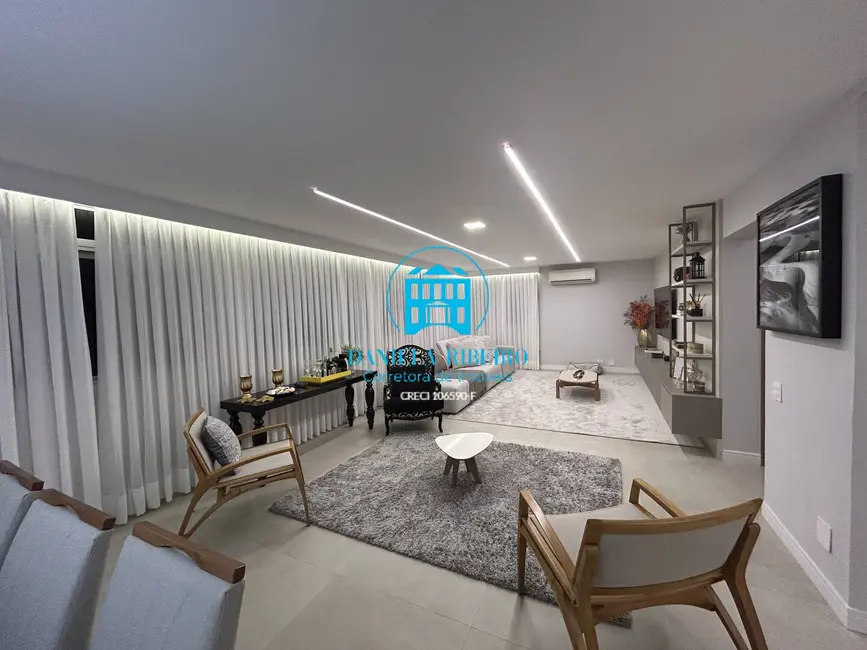 Apartamento com 3 quartos à venda, 208m2 em Boqueirão, Santos - SP - imagem 3 Foto 3 de Apartamento com 3 quartos à venda, 208m2 em Boqueirão, Santos - SP