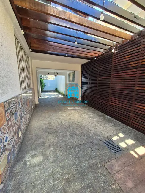 Foto 2 de Casa com 5 quartos à venda e para alugar, 342m2 em Boqueirão, Santos - SP