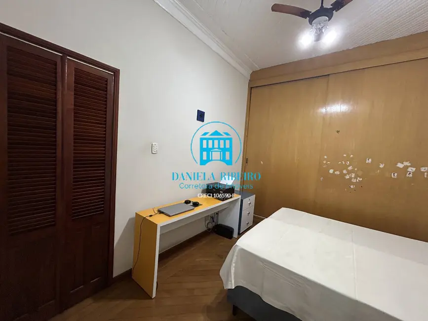 Foto 9 de Casa com 4 quartos à venda, 475m2 em Gonzaga, Santos - SP