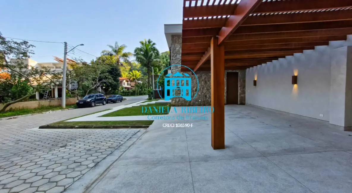 Foto 6 de Casa com 5 quartos à venda, 430m2 em Centro, Caraguatatuba - SP