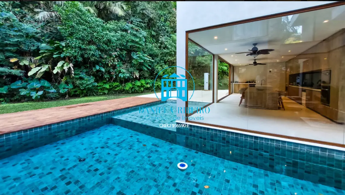 Foto 7 de Casa com 5 quartos à venda, 430m2 em Centro, Caraguatatuba - SP