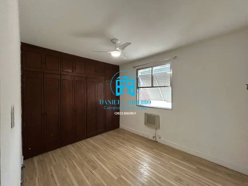 Apartamento com 3 quartos para alugar, 87m2 em Embaré, Santos - SP - imagem 4 Foto 4 de Apartamento com 3 quartos para alugar, 87m2 em Embaré, Santos - SP