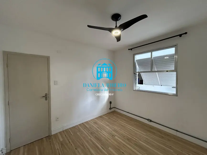 Apartamento com 3 quartos para alugar, 87m2 em Embaré, Santos - SP - imagem 8 Foto 8 de Apartamento com 3 quartos para alugar, 87m2 em Embaré, Santos - SP