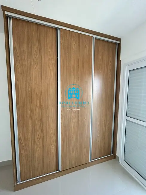 Apartamento com 2 quartos para alugar, 68m2 em Embaré, Santos - SP - imagem 8 Foto 8 de Apartamento com 2 quartos para alugar, 68m2 em Embaré, Santos - SP