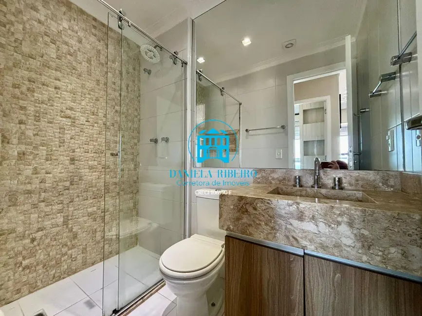 Apartamento com 2 quartos para alugar, 70m2 em Pompéia, Santos - SP - imagem 4 Foto 4 de Apartamento com 2 quartos para alugar, 70m2 em Pompéia, Santos - SP