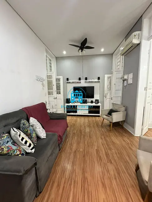 Foto 2 de Casa com 3 quartos à venda, 300m2 em Vila Mathias, Santos - SP