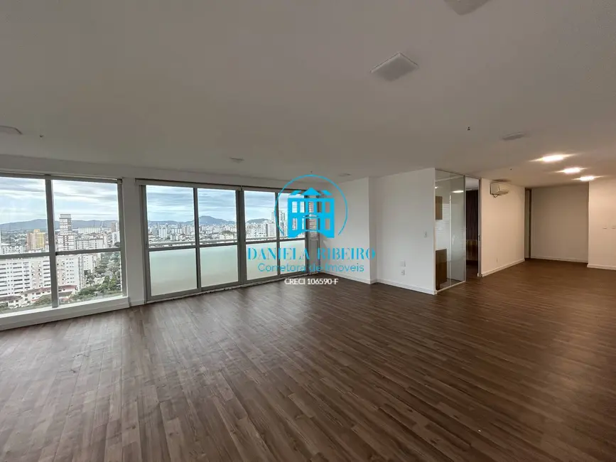 Sala Comercial para alugar, 100m2 em Gonzaga, Santos - SP - imagem 6 Foto 6 de Sala Comercial para alugar, 100m2 em Gonzaga, Santos - SP