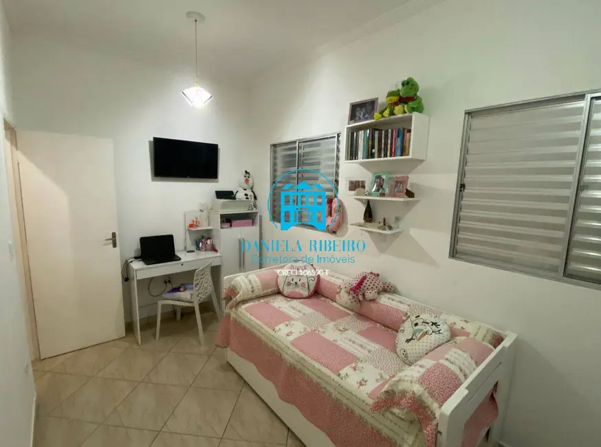 Foto 7 de Casa com 3 quartos à venda, 135m2 em Guilhermina, Praia Grande - SP