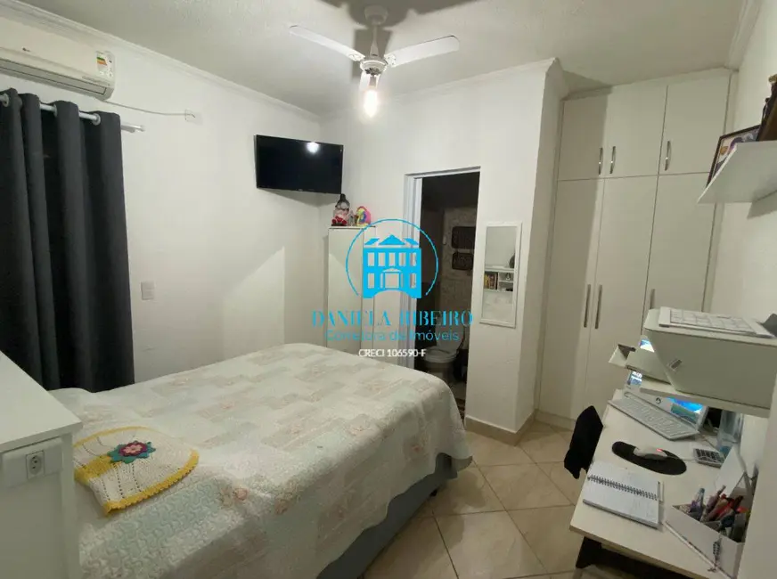 Foto 4 de Casa com 3 quartos à venda, 135m2 em Guilhermina, Praia Grande - SP