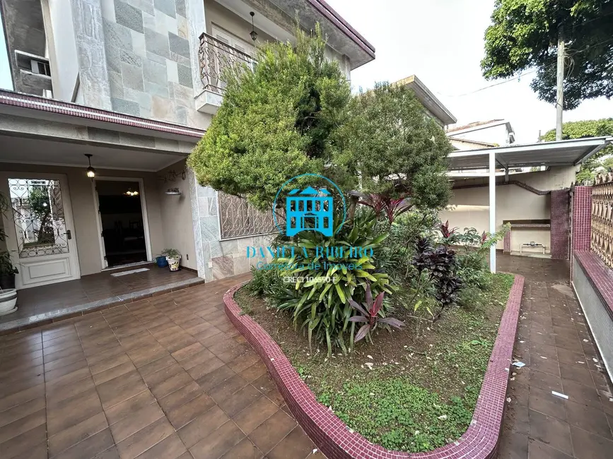 Casa com 3 quartos à venda, 247m2 em Boqueirão, Santos - SP - imagem 1 Foto 1 de Casa com 3 quartos à venda, 247m2 em Boqueirão, Santos - SP
