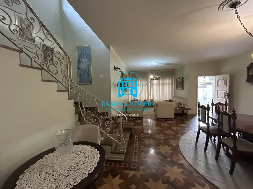 Casa com 3 quartos à venda, 247m2 em Boqueirão, Santos - SP - imagem 4 Foto 4 de Casa com 3 quartos à venda, 247m2 em Boqueirão, Santos - SP