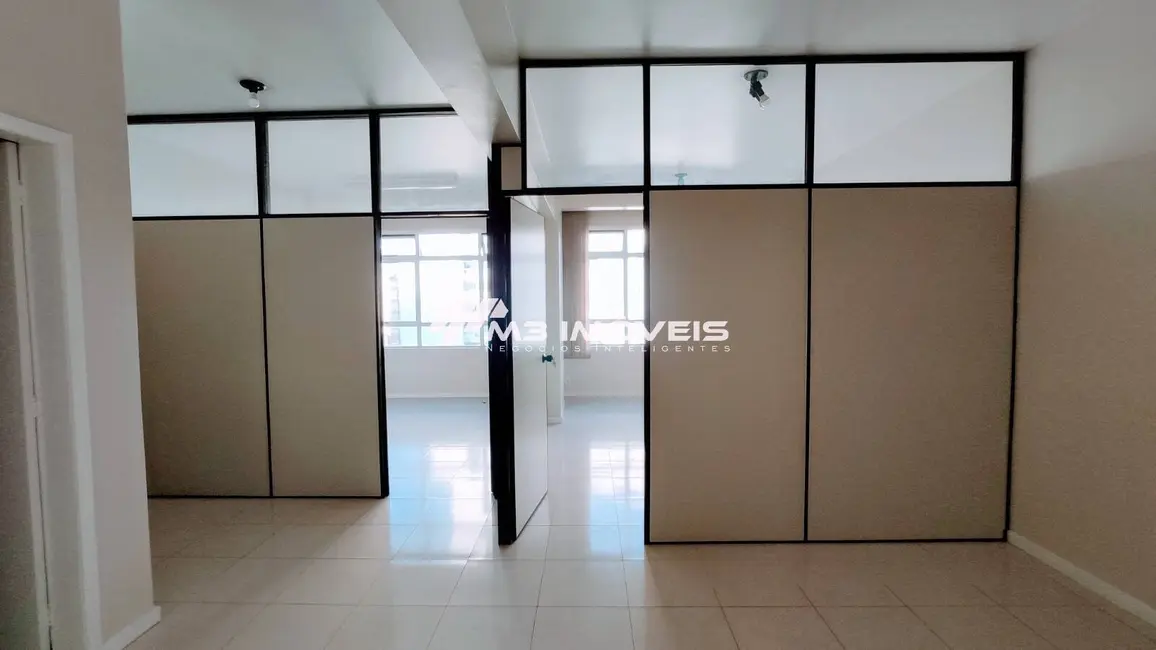 Foto 9 de Sala Comercial à venda, 54m2 em Centro, Caxias Do Sul - RS