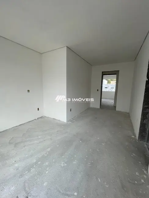 Foto 8 de Sobrado com 3 quartos à venda, 165m2 em Caxias Do Sul - RS