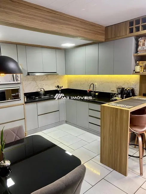 Casa com 3 quartos à venda, 140m2 em São Victor COHAB, Caxias Do Sul - RS - imagem 4 Foto 4 de Casa com 3 quartos à venda, 140m2 em São Victor COHAB, Caxias Do Sul - RS